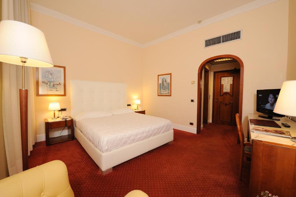 Classic Double or Twin Room,104796692:JPEG